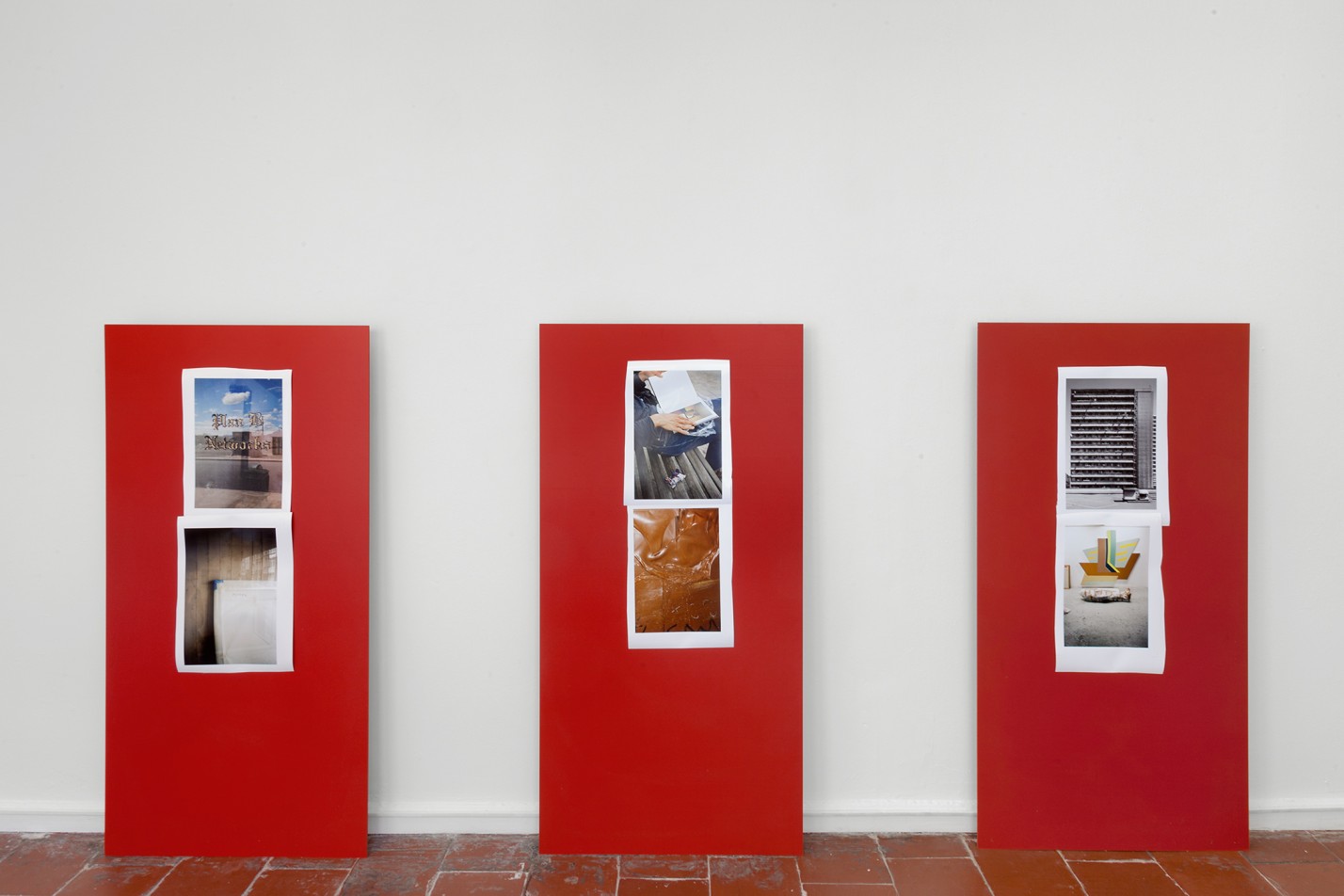 Camille Fallet - Le lac des gros signes - *Le lac des gros signes*, 
collaboration T. Bernardet, Galerie Territoires partagées, Marseille, Printemps de l'art contemporain 2016
